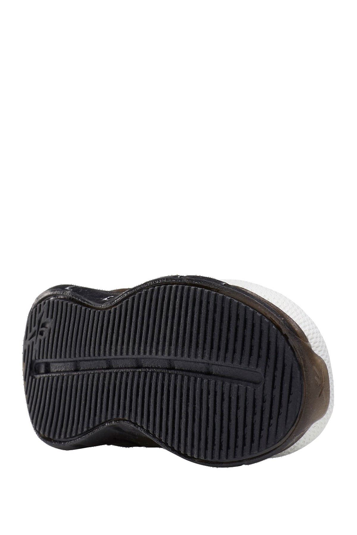 Reebok Zig Kinetica Shoe, Alternate, color, 