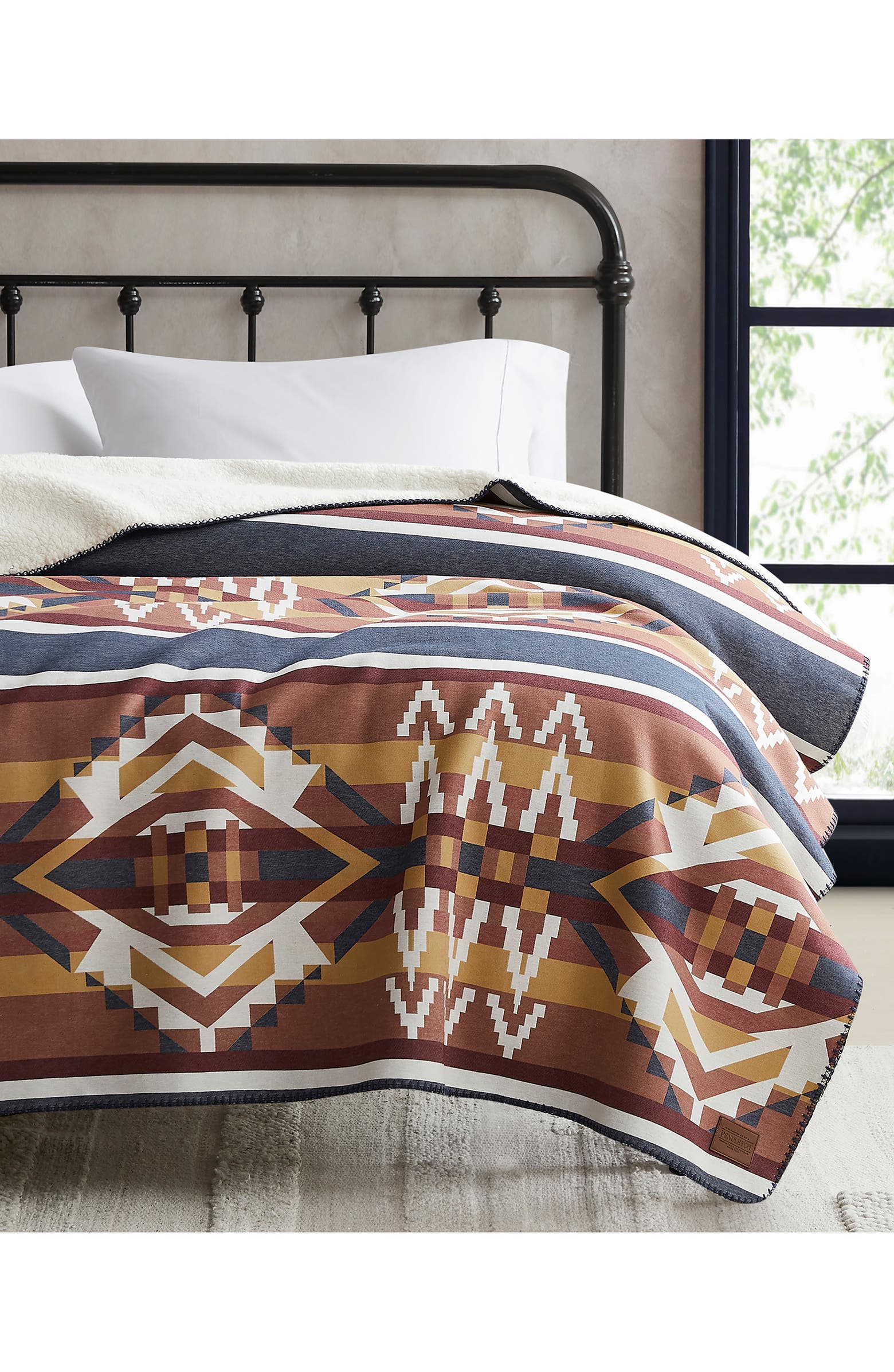Pendleton Rocks Pendleton Beacon Rock Blanket | Nordstrom