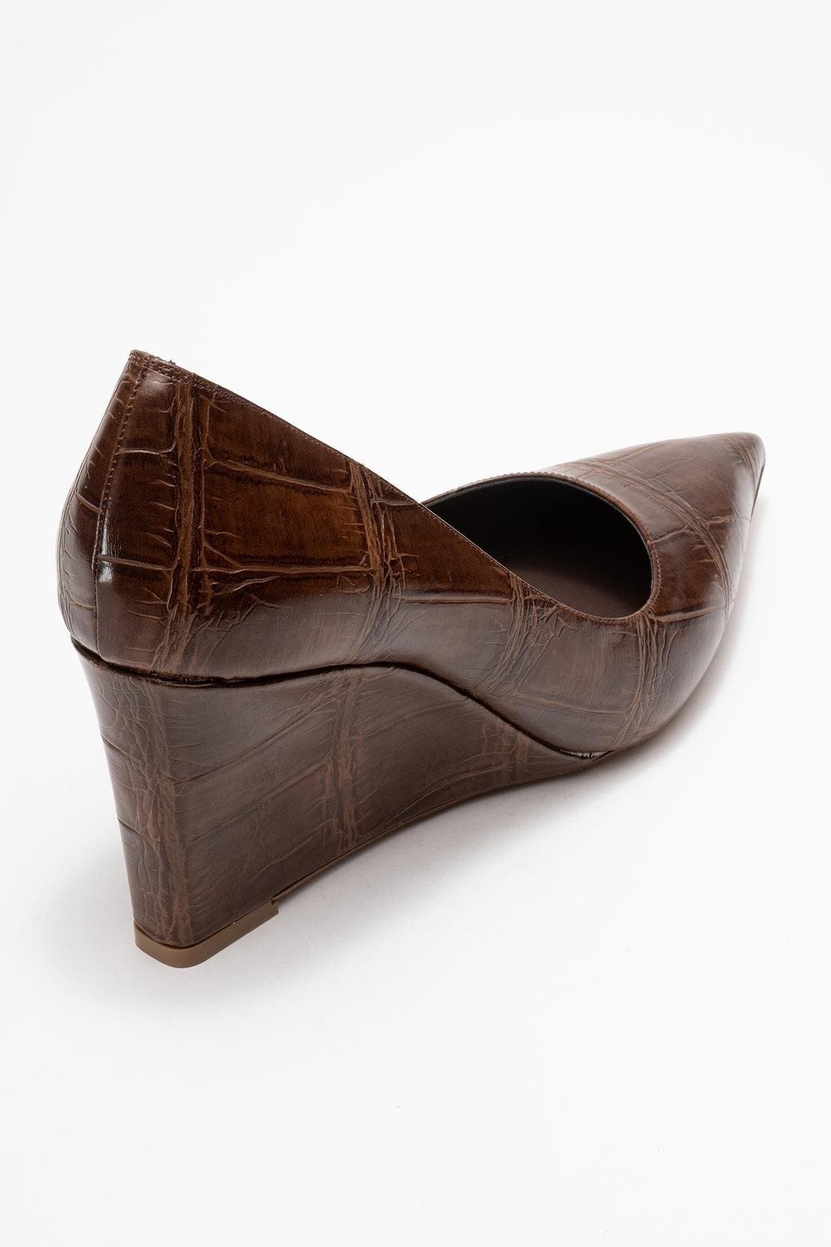 Prologue Shoes Puera Pointed Toe Wedge Pump, Alternate, color, Brown Printed