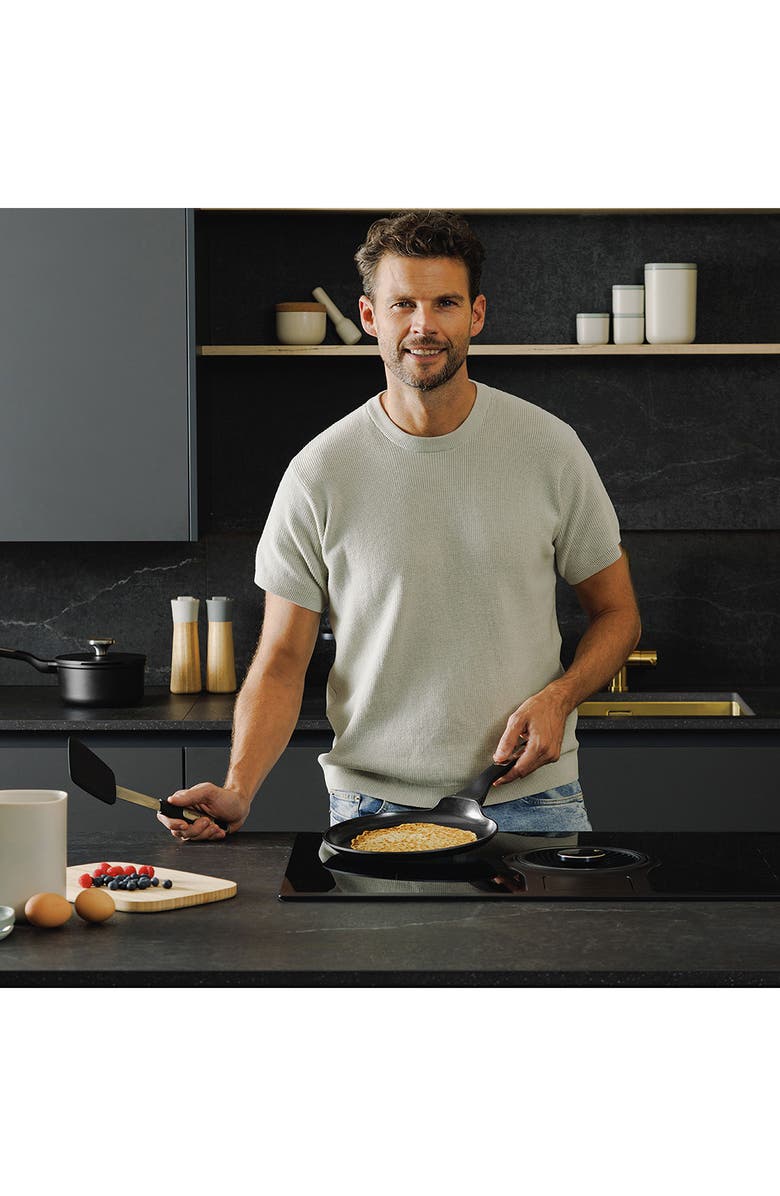 BergHOFF Leo Phantom 10-Inch Pancake Pan, Alternate, color, Black