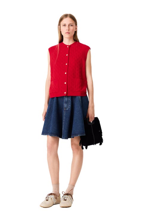 Sleeveless knit top