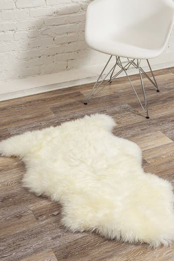 Milan Genuine Sheepskin Shearling Throw 24" x 36" - Ivory