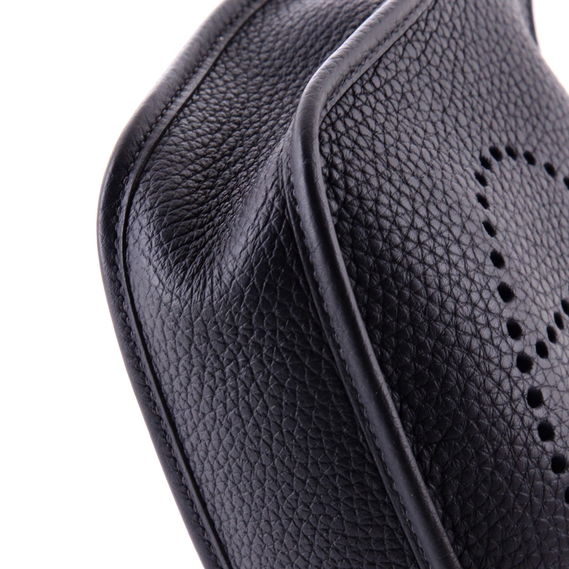 Pre-Owned Hermes Evelyne Bag Gen III Clemence TPM, Alternate, color, Bleu Nuit