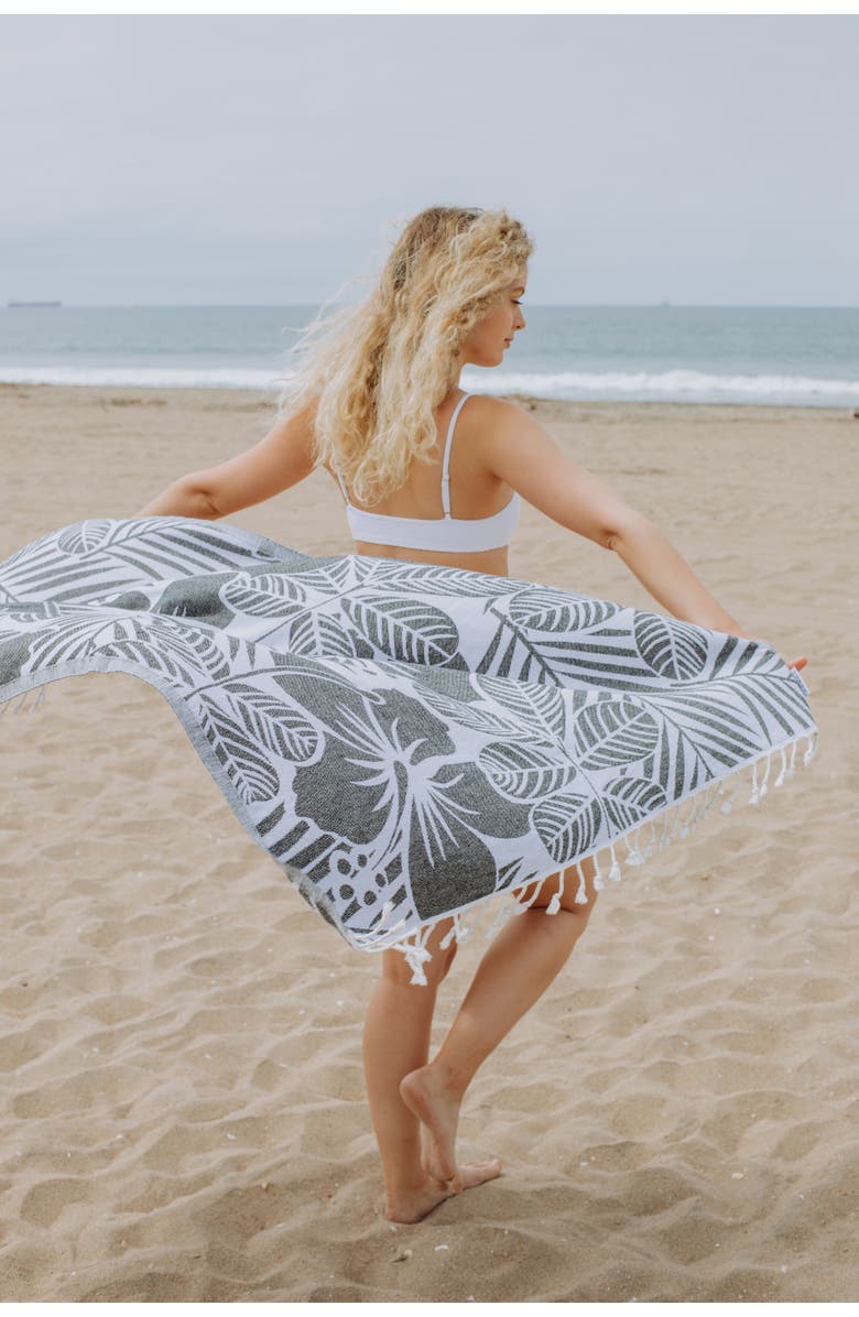 InfuseZen Hawaiian Flower Print Organic Cotton Reversible Turkish Towel, Alternate, color, Black