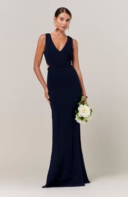 BWLDR Noah Gown