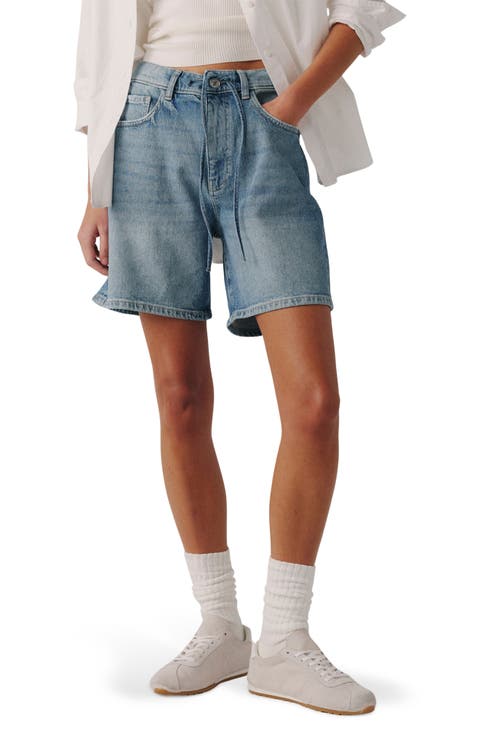 Soft Curve Barrel Leg Denim Shorts