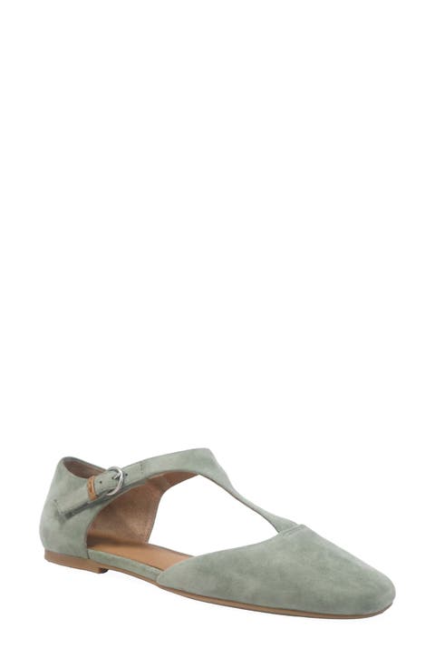 Wyatt T-Strap Flat (Women)