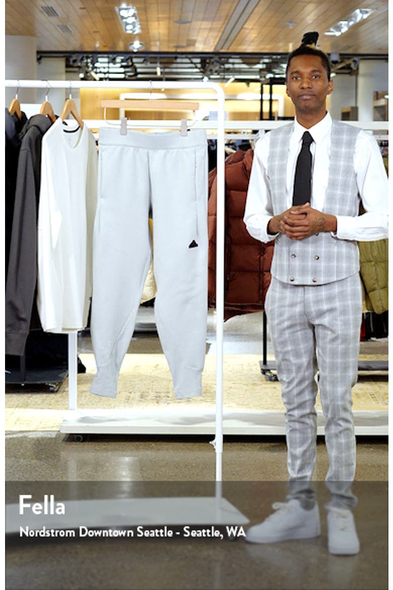 Z.N.E. Aeroready Performance Joggers video