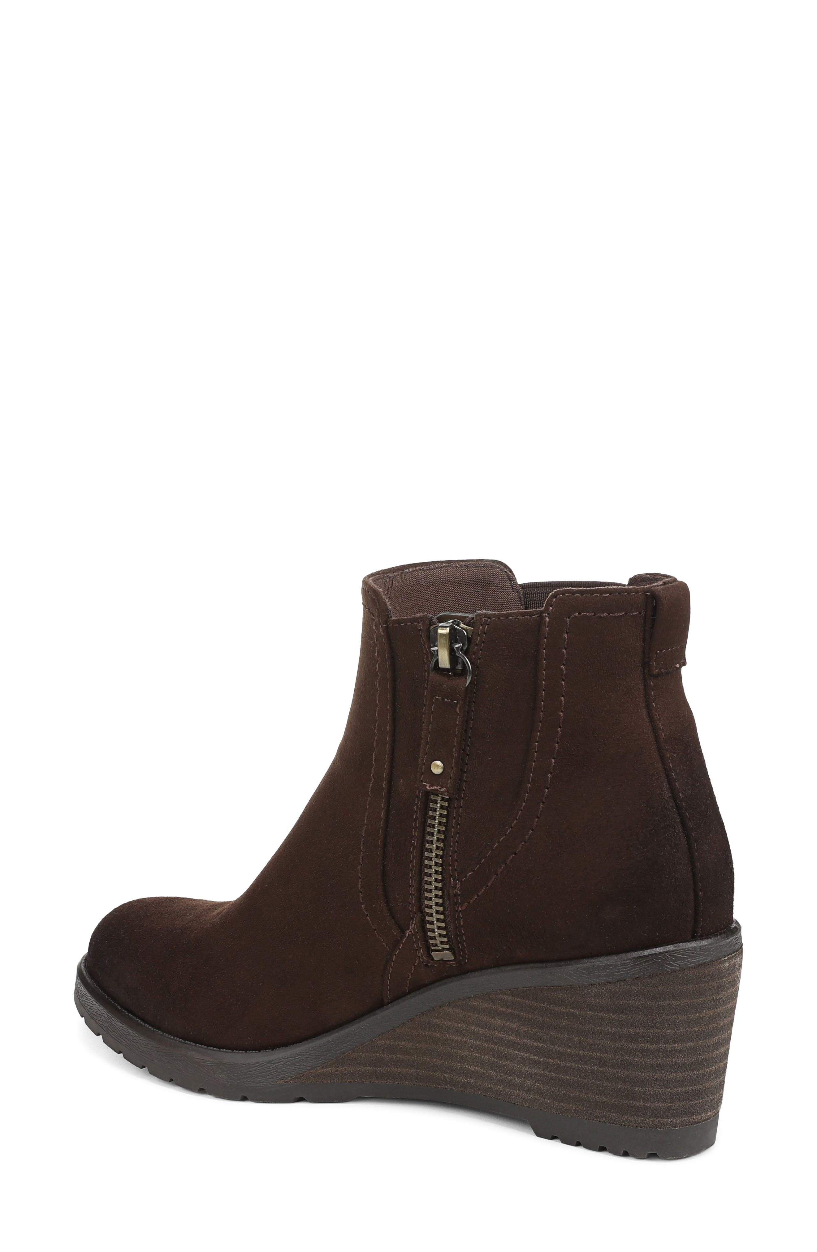 Camden Chelsea Boot, Alternate, color, DARK UMBER