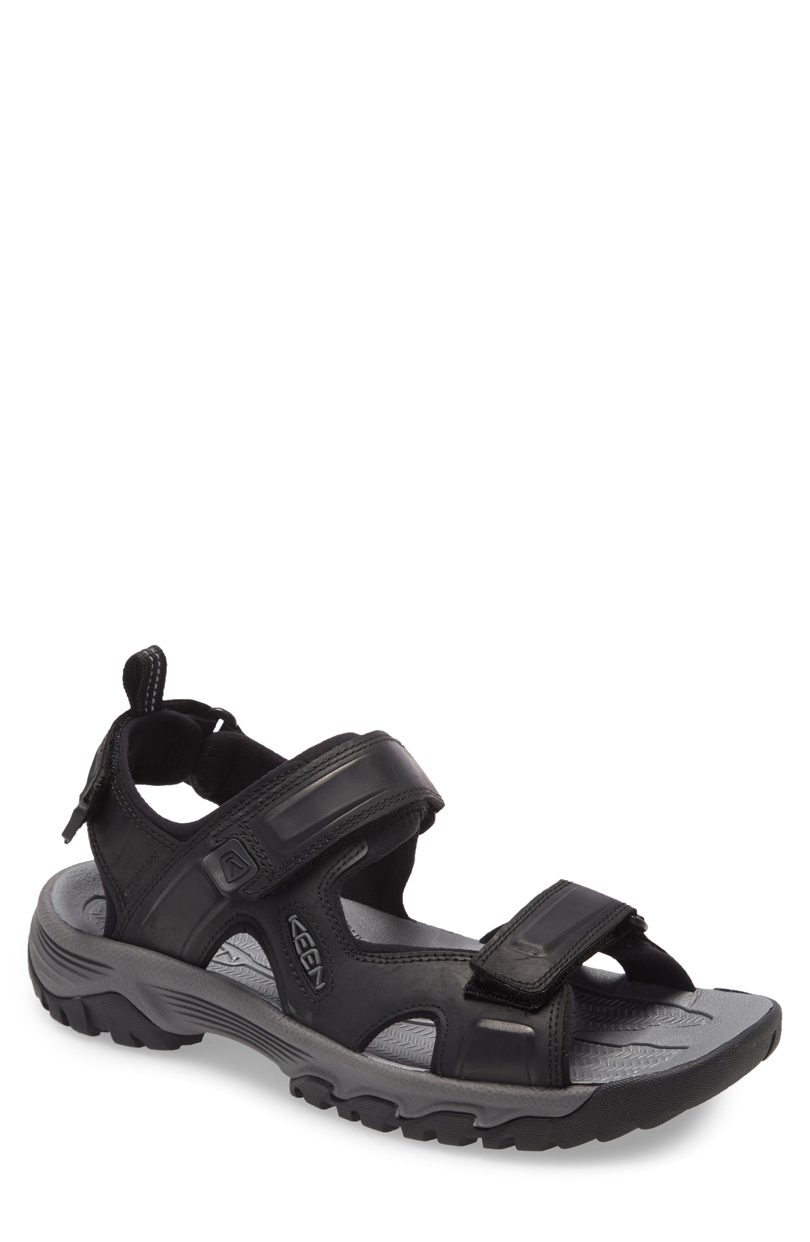 KEEN Targhee III Sandal, Main, color, 