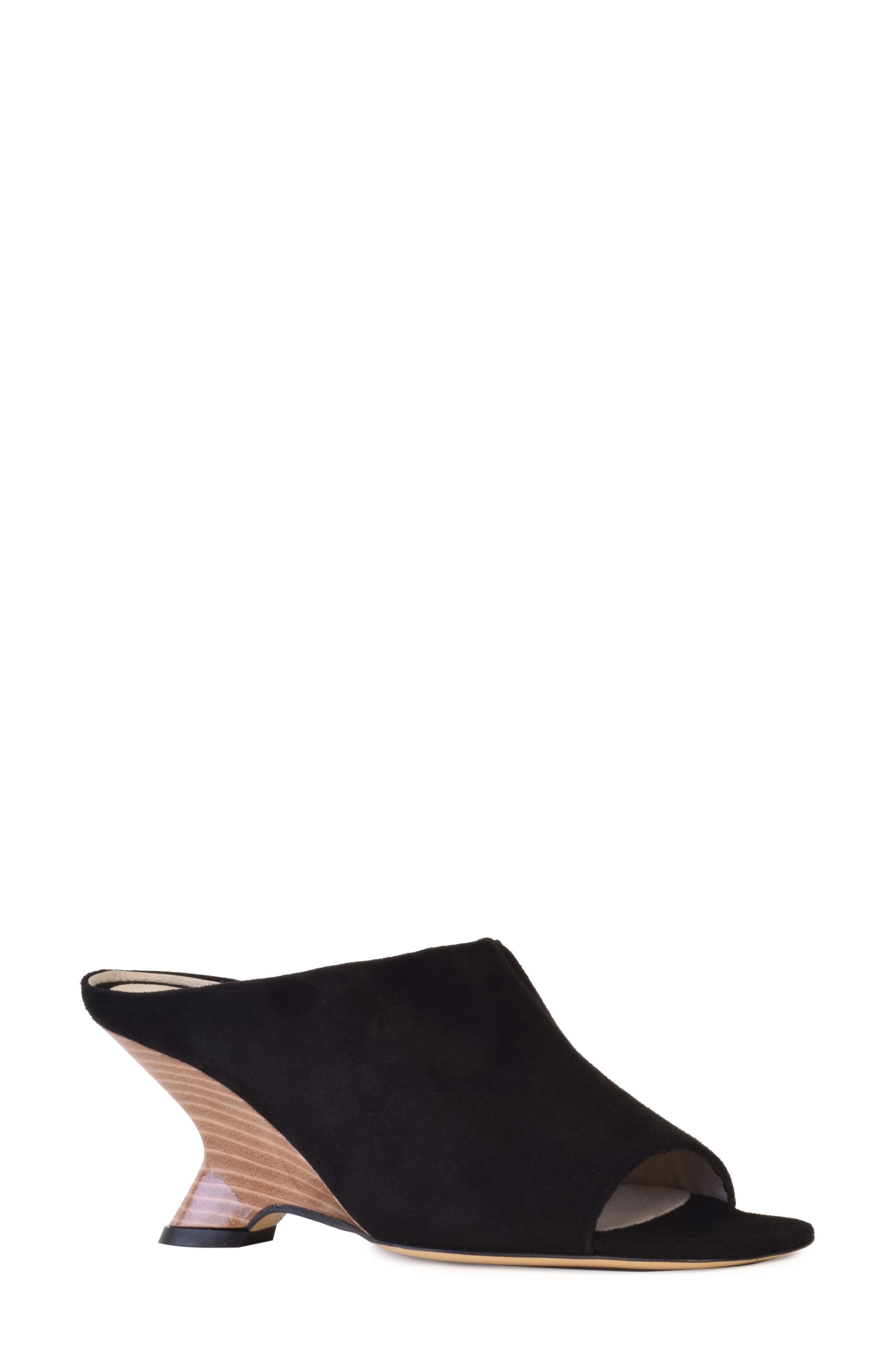 Amalfi by Rangoni Flipper Sandal, Main, color, 