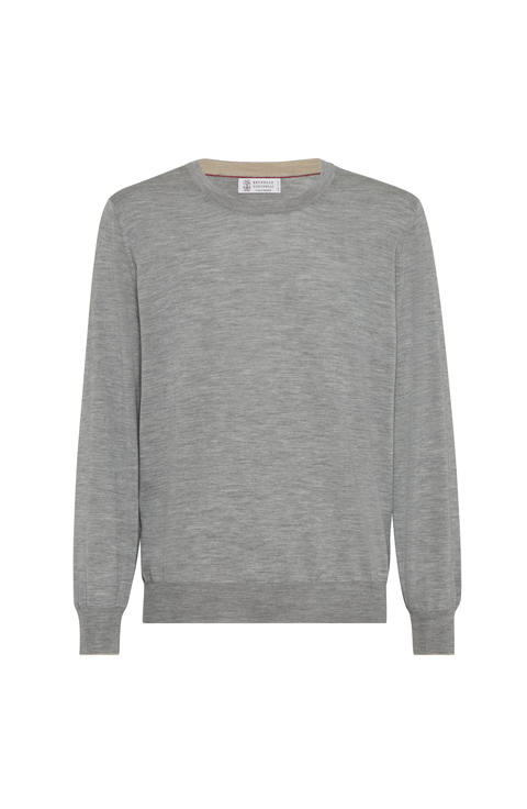 Lightweight sweater with patches