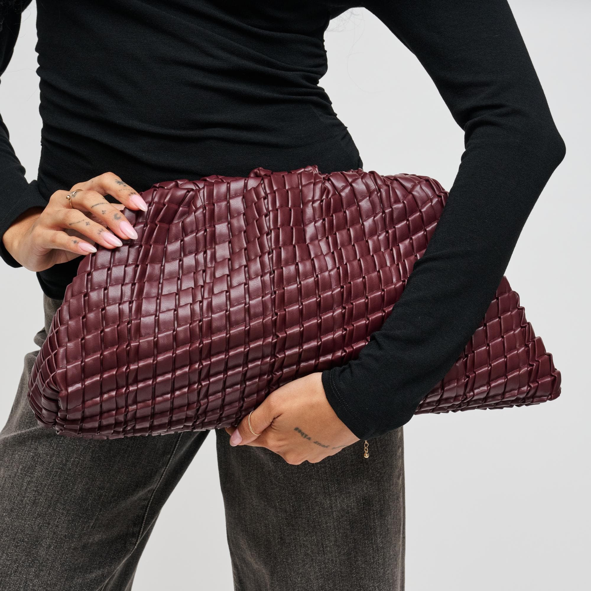 URBAN EXPRESSIONS HANDBAGS Veronica Clutch, Alternate, color, Wine