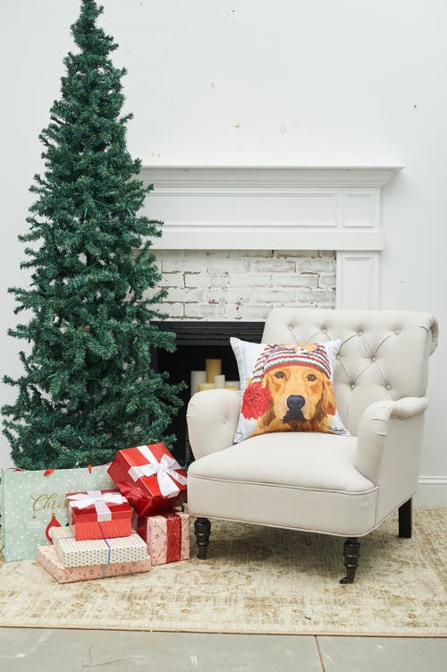 C & F Home C&f Home Winter Hat Golden Indoor/outdoor Christmas Holiday Throw Pillow, 18" X 18" In Animal Print
