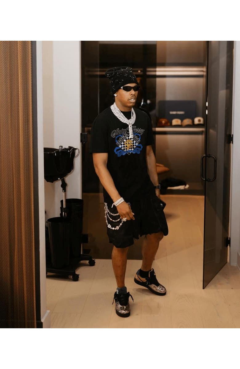 SAINT PERRY Monte Carlo Chess Crest Tees, Alternate, color, Black