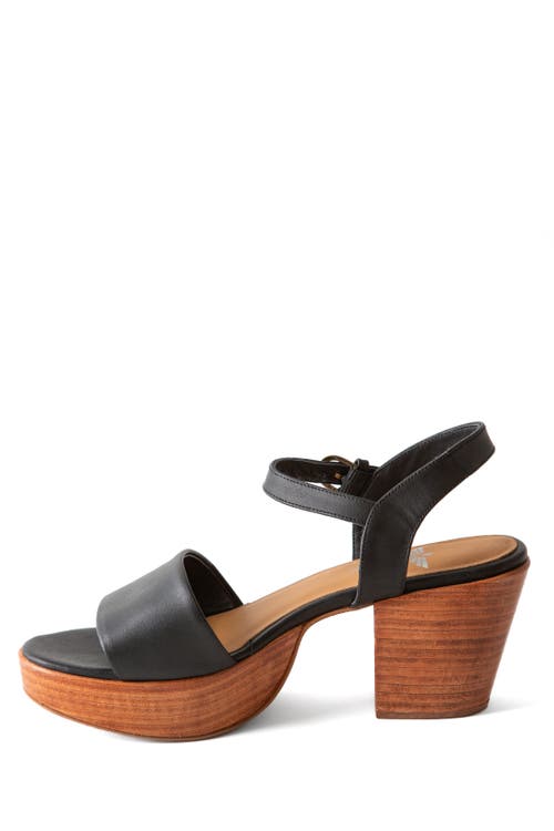 Fortress Hannah Platform Clog Sandal In Black