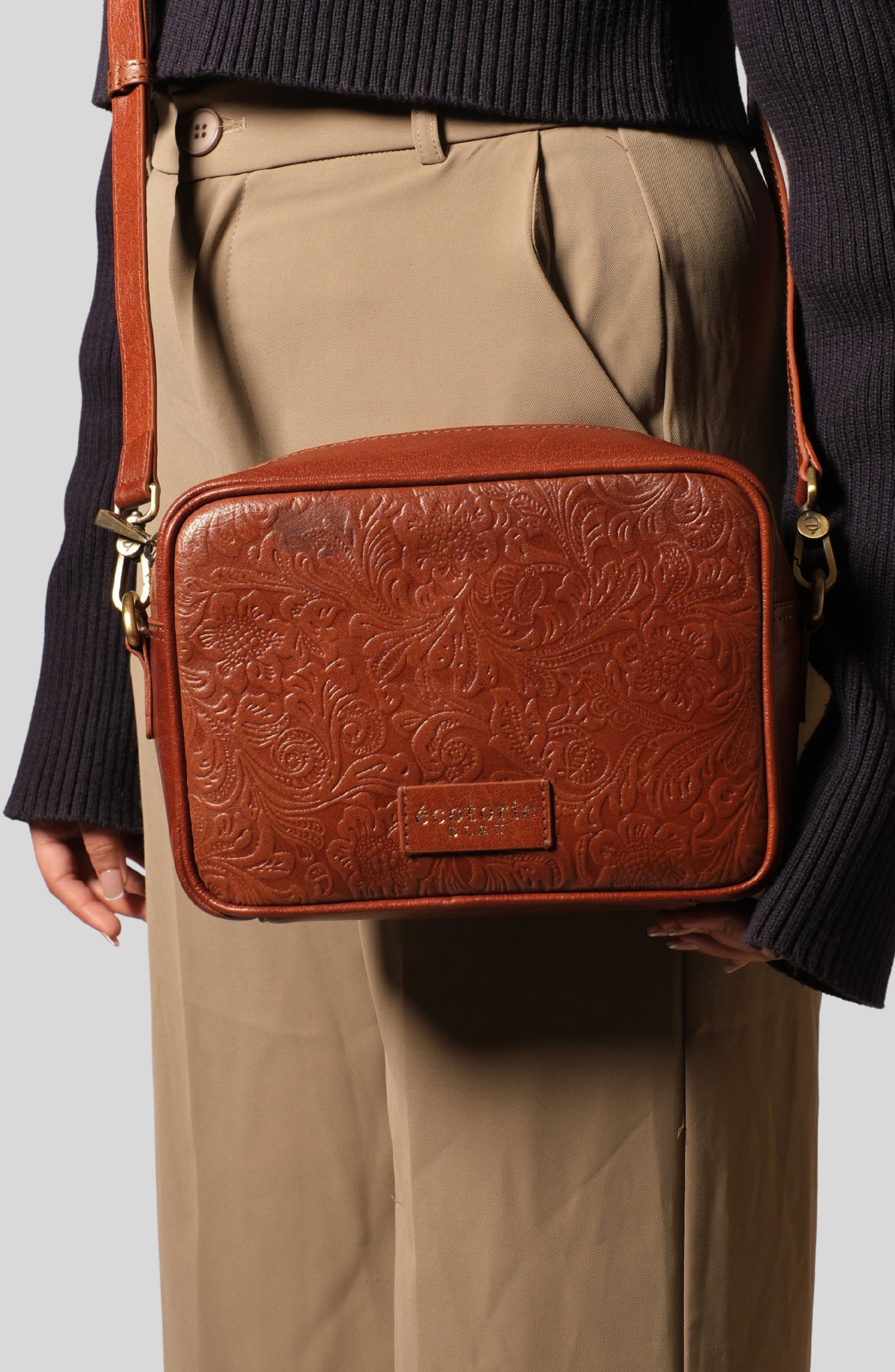 Ecotorie Knoxville Crossbody Bag, Alternate, color, 
