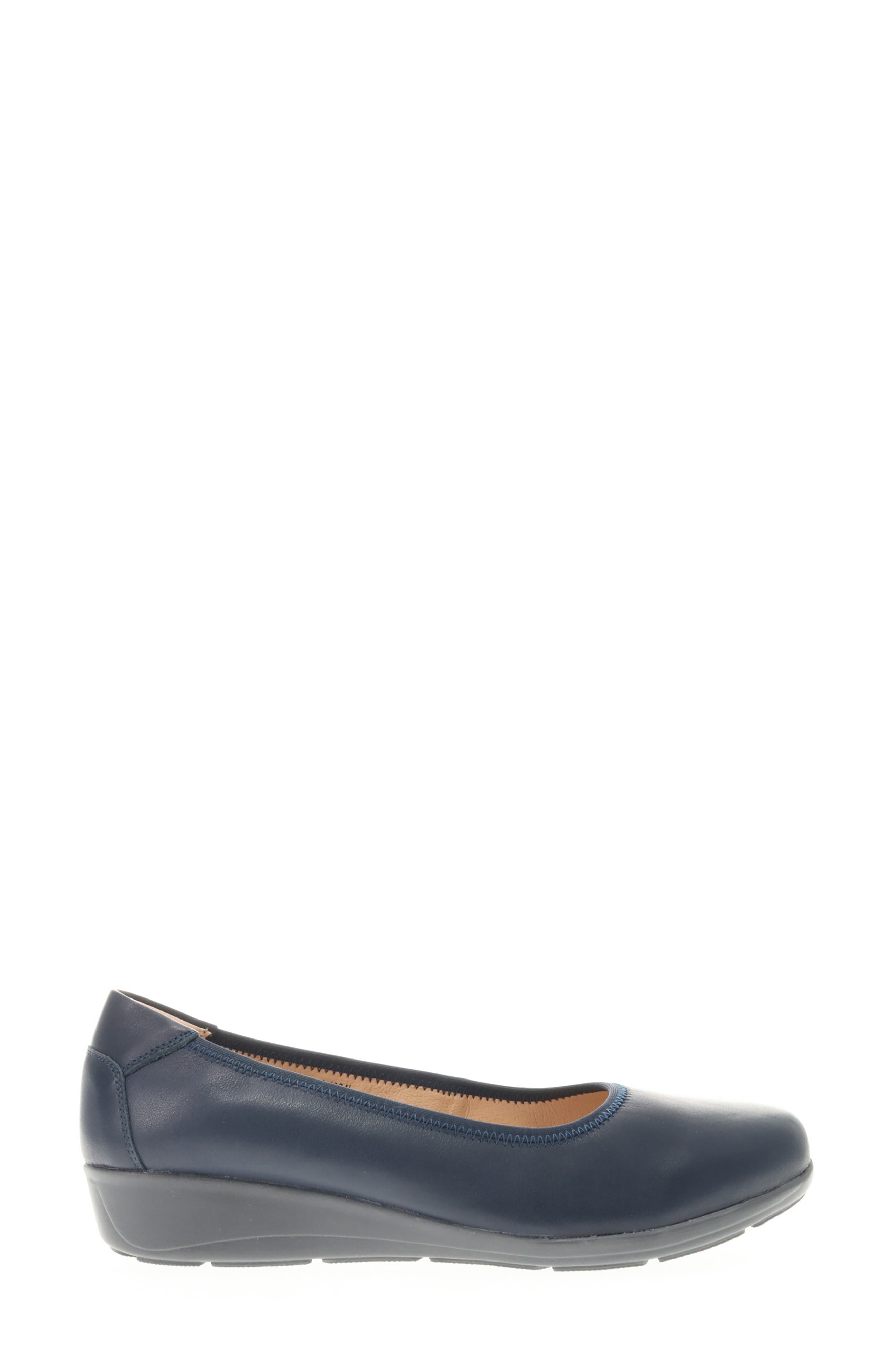 Propét Yara Wedge Slip-On, Alternate, color, Navy