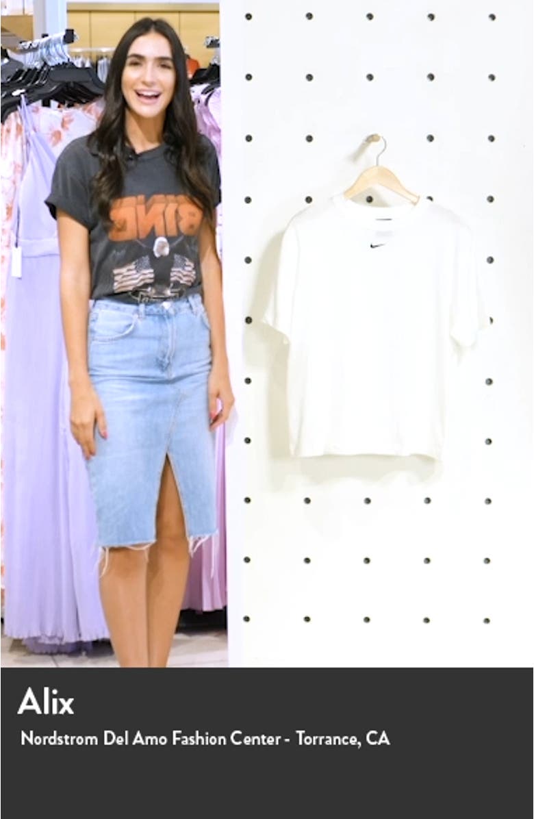 Essential Embroidered Swoosh Organic Cotton T-Shirt, sales video thumbnail