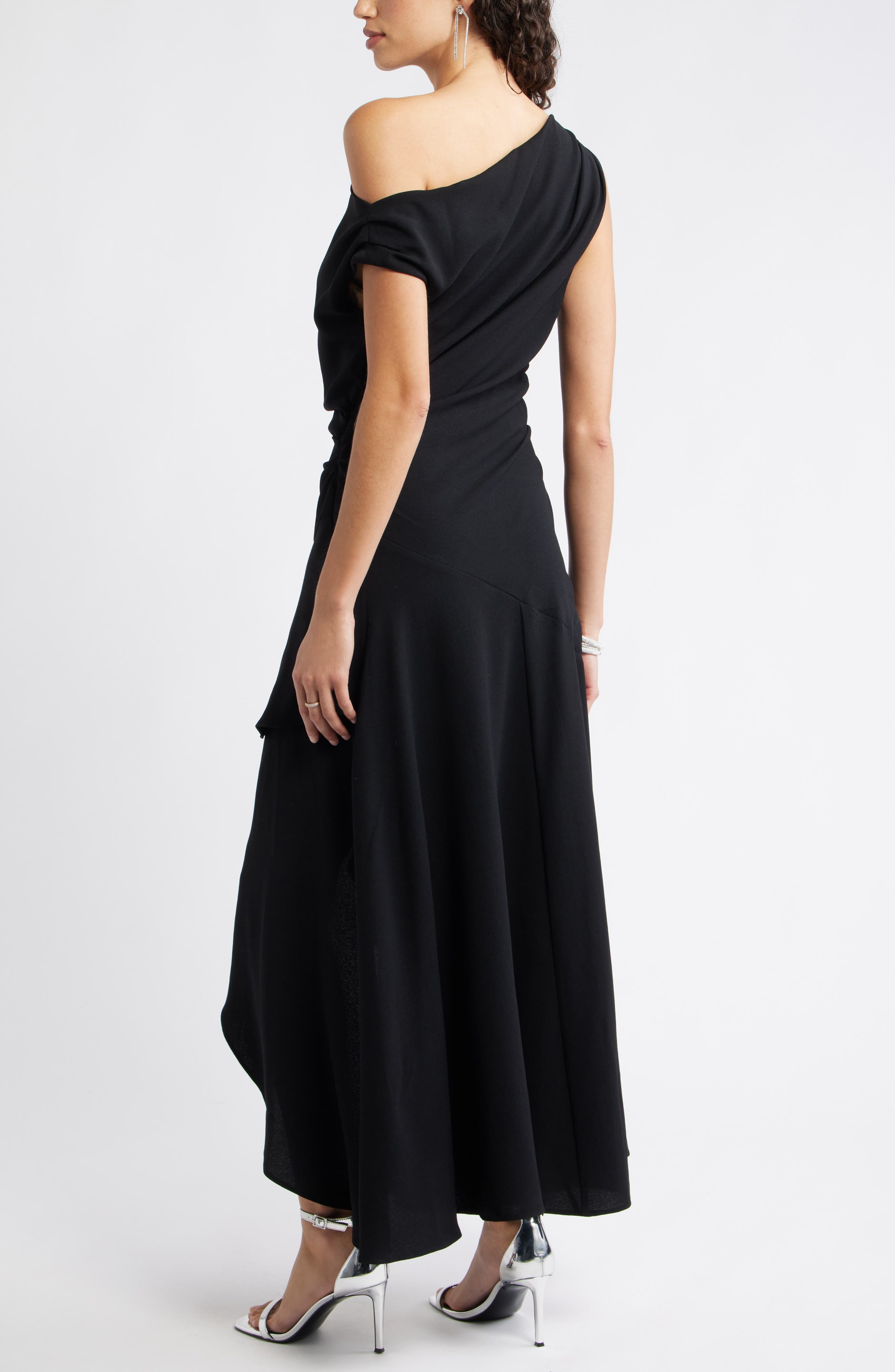 Cascading Ruffle Crepe One-Shoulder Gown - image 2