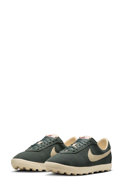 Astrograbber Suede Football Sneaker