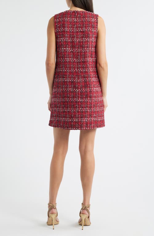 Zoe And Claire Scalloped Sleeveless Tweed Shift Dress In Pink