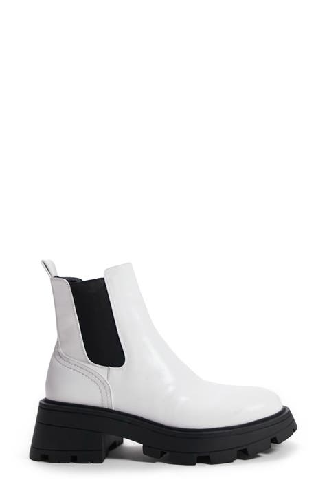 Bella Chunky Chelsea Boot - Wide Width (Women)