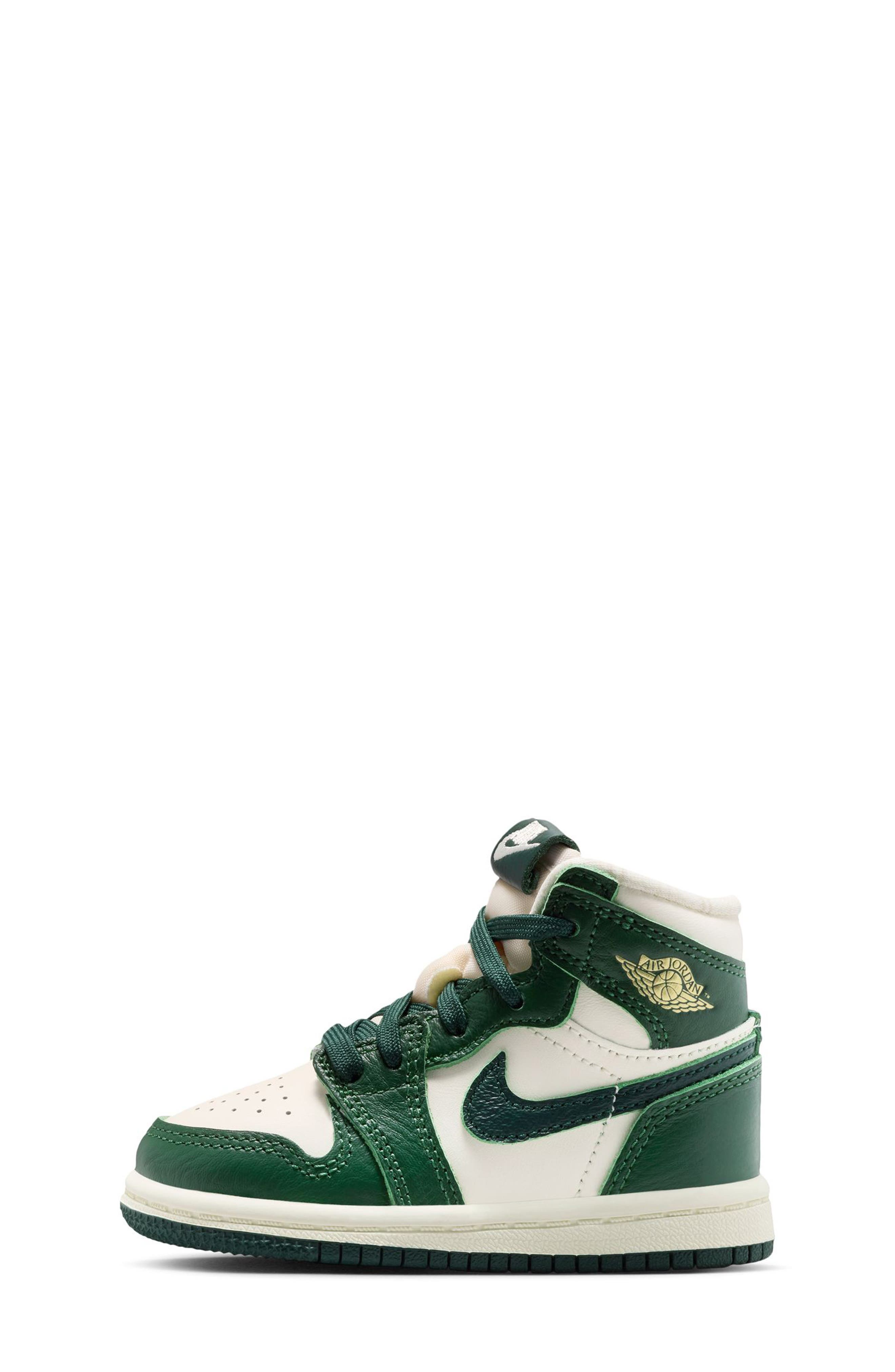Jordan Kids' Air Jordan 1 Retro High OG Basketball Sneaker, Alternate, color, Pale Ivory/ Pro Green