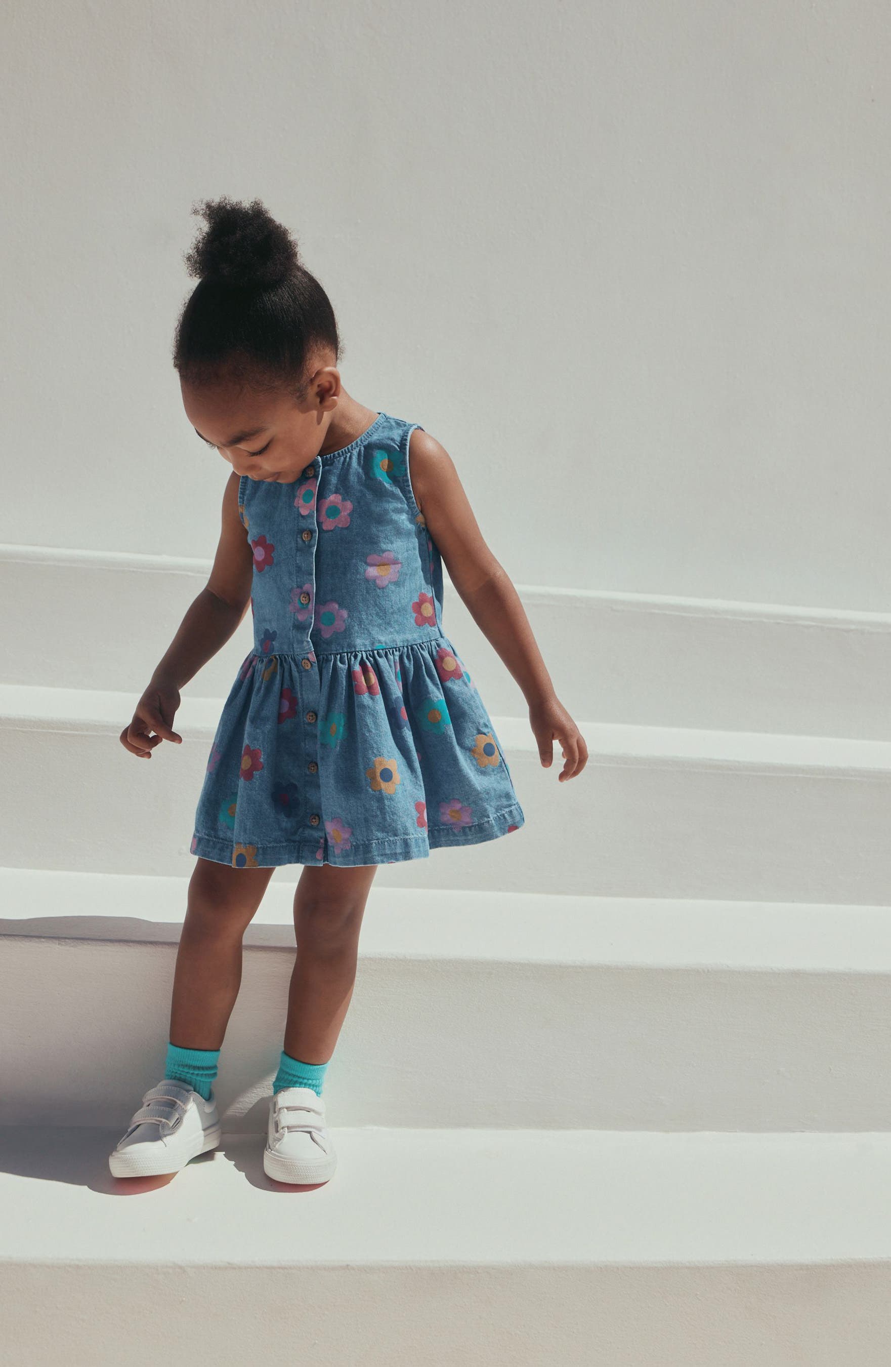 NEXT Kids' Floral Print Sleeveless Denim Dress — фото 6