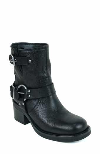 Kenneth Cole Stride Bootie