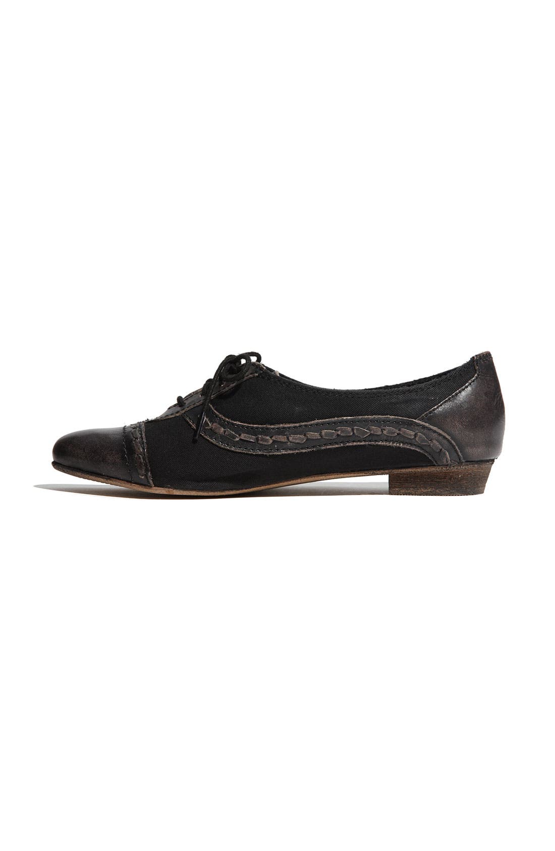 Bronx 'Heat of Nite' Flat, Alternate, color, BLACK