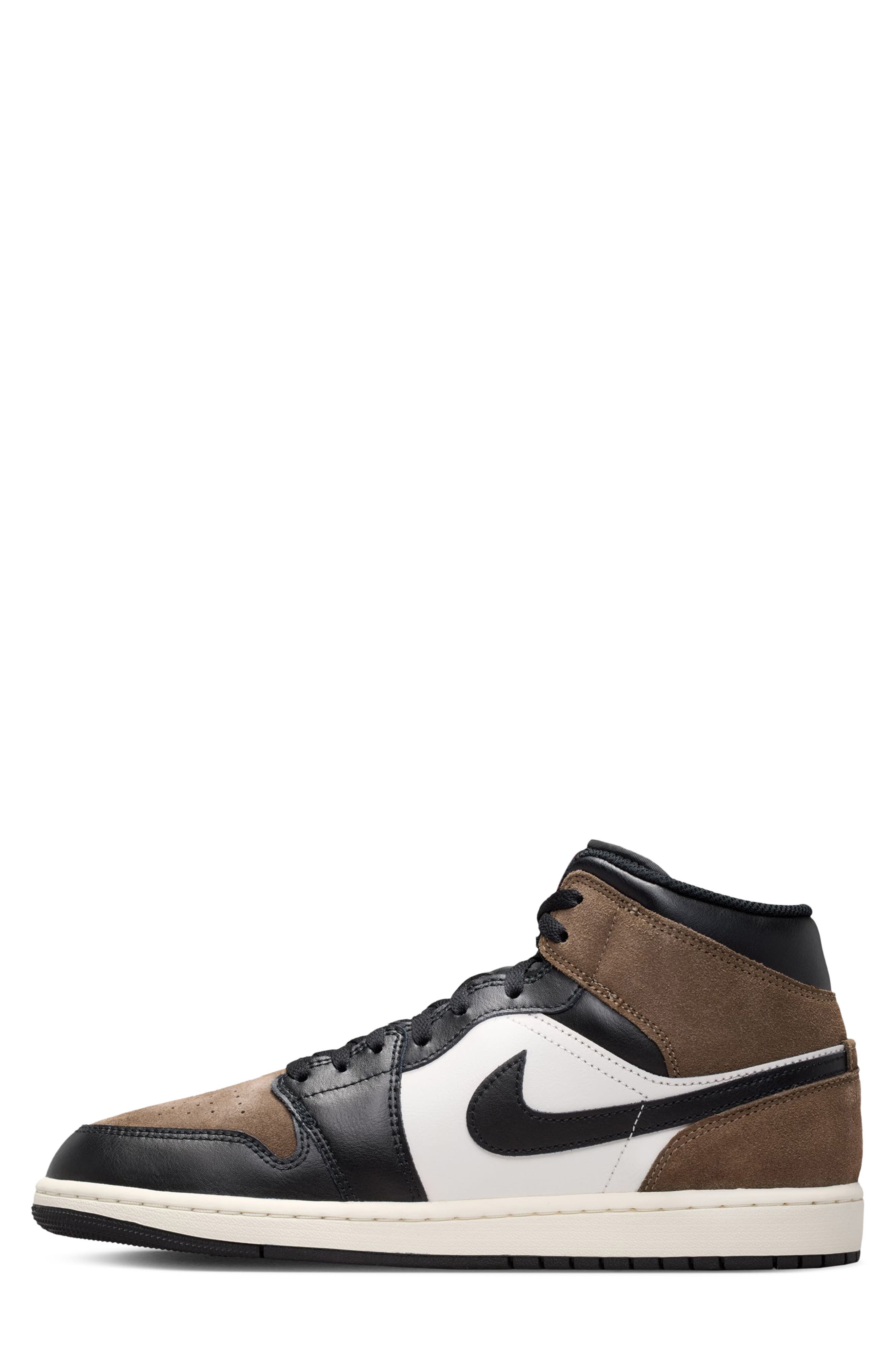 Air Jordan 1 Mid Basketball Sneaker, Alternate, color, 007 BLACK/PHANTM