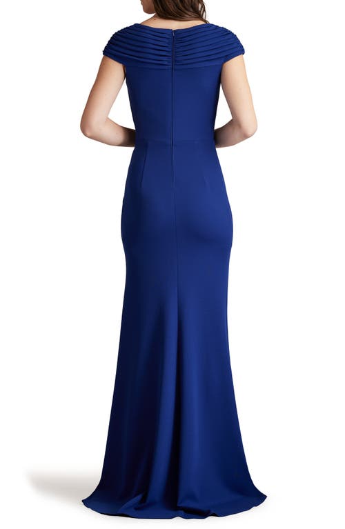 Tadashi Shoji Pleated Crepe Trumpet Gown In Blue