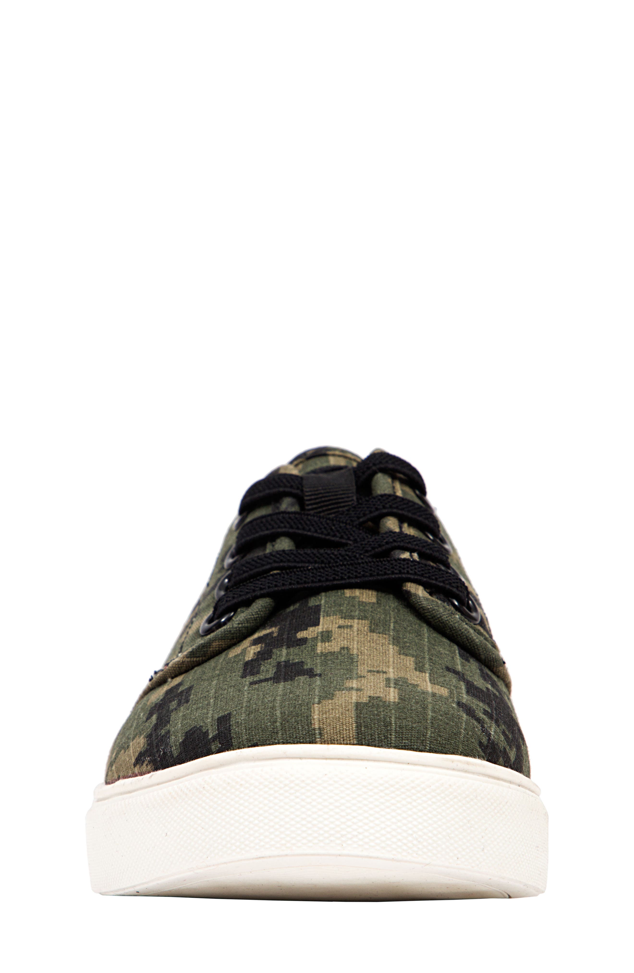 Deer Stags Kids' William Jr Camo Sneaker, Alternate, color, Olive/ Camo