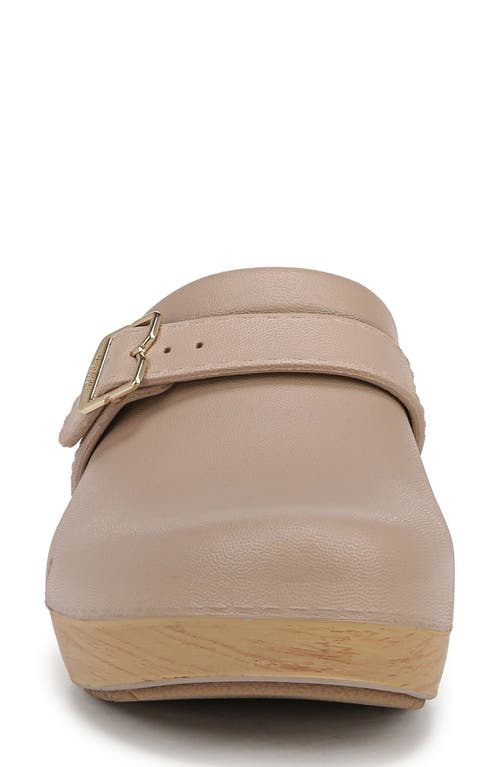 Dr. Scholl's Women's Feel Chill Round Toe Recovery Clogs In Taupe