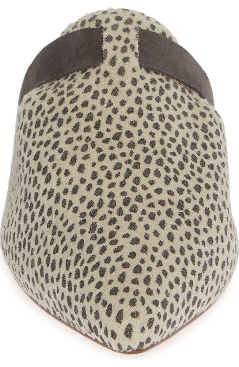 Caslon<sup>®</sup> James Mule, Alternate, color,