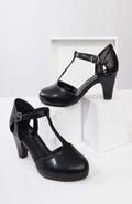 Unique Vintage 1920s Leatherette T-Strap Roxy Pumps