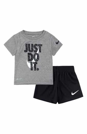 Nike Just Do It Shirt & Shorts Set