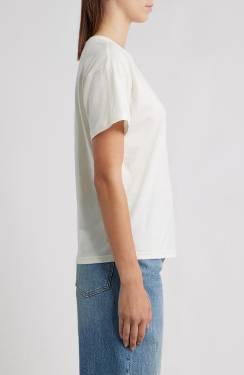 Vinyl Icons Pretzel Graphic T-shirt In White