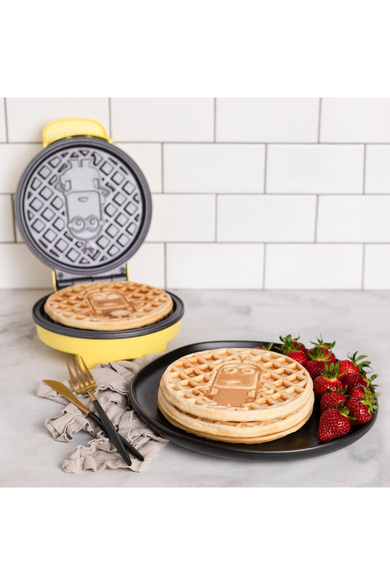 Minions Kevin Round Waffle Maker, Alternate, color, None