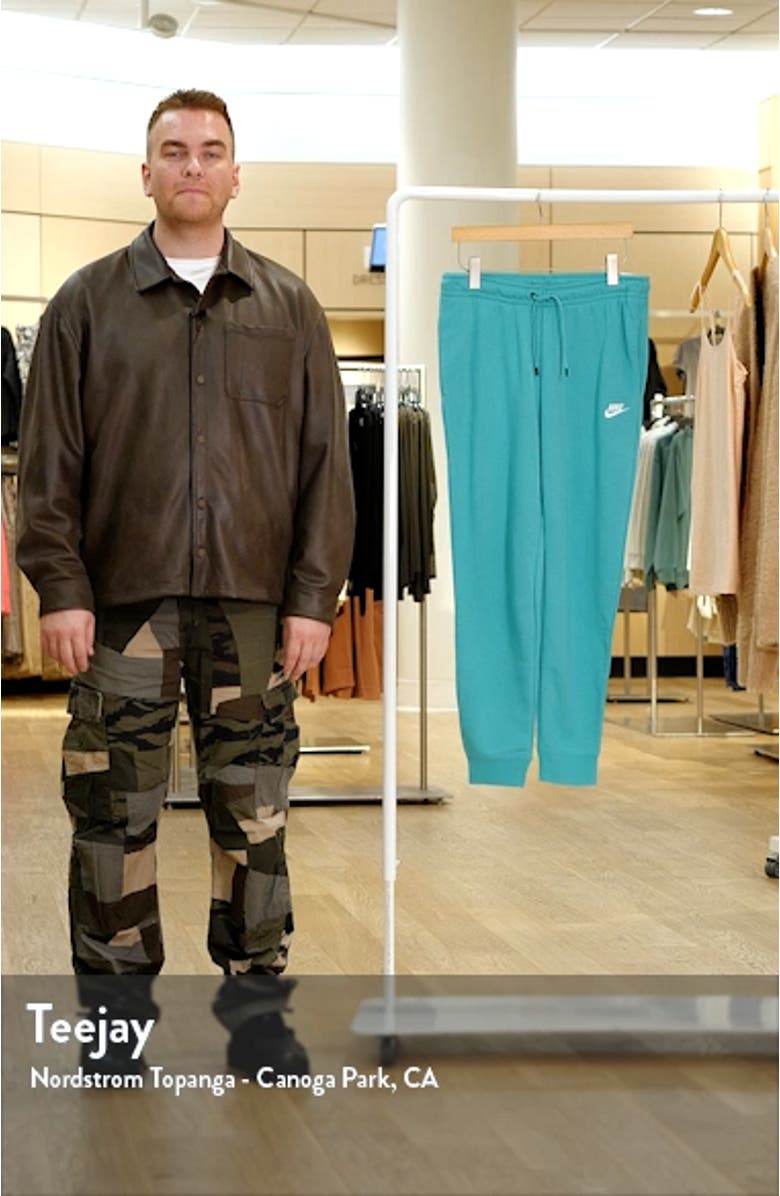 Sportswear Essential Fleece Pants, sales video thumbnail