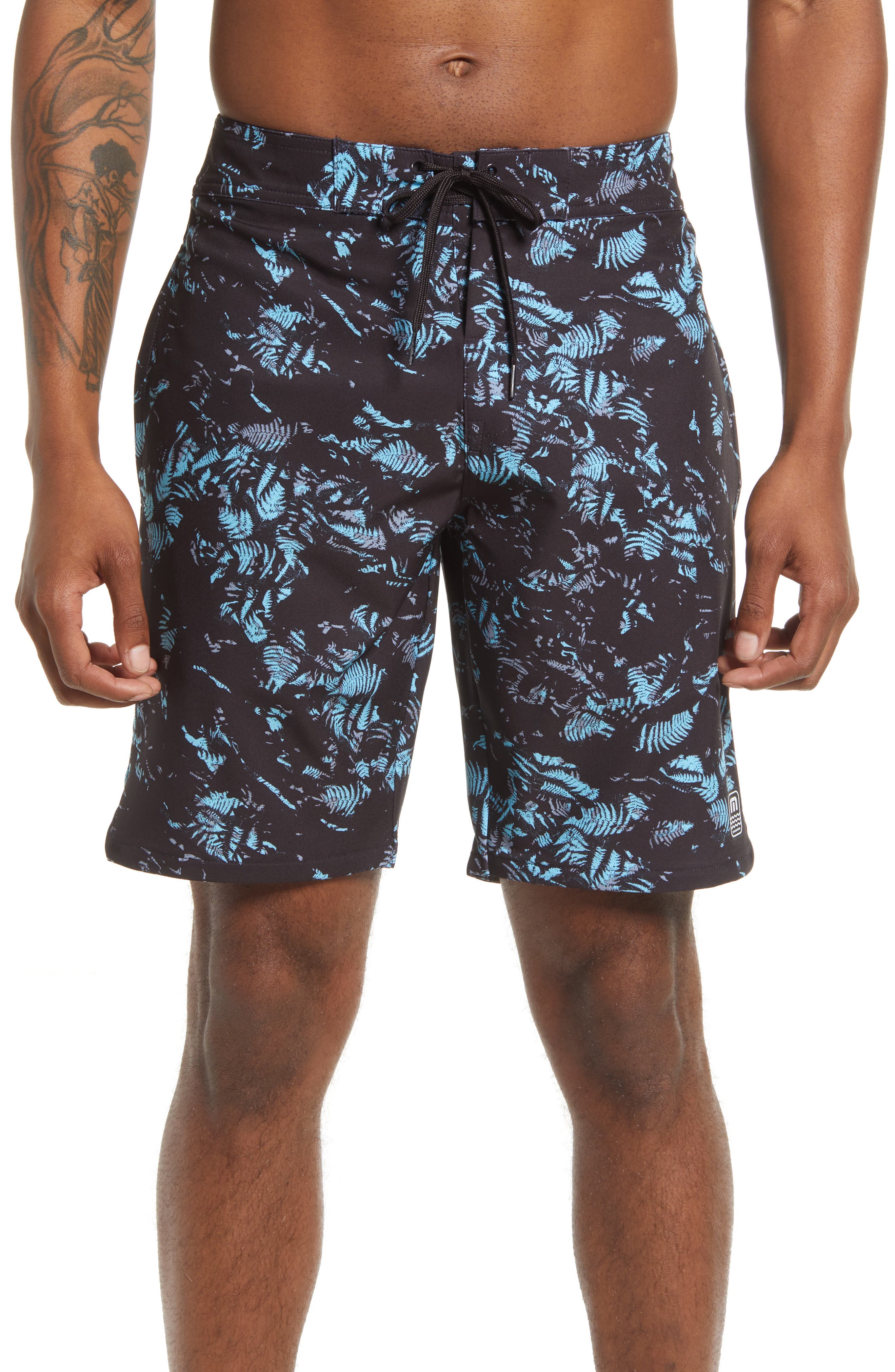 TravisMathew Men's Inaminit Leaf Print Swim Trunks