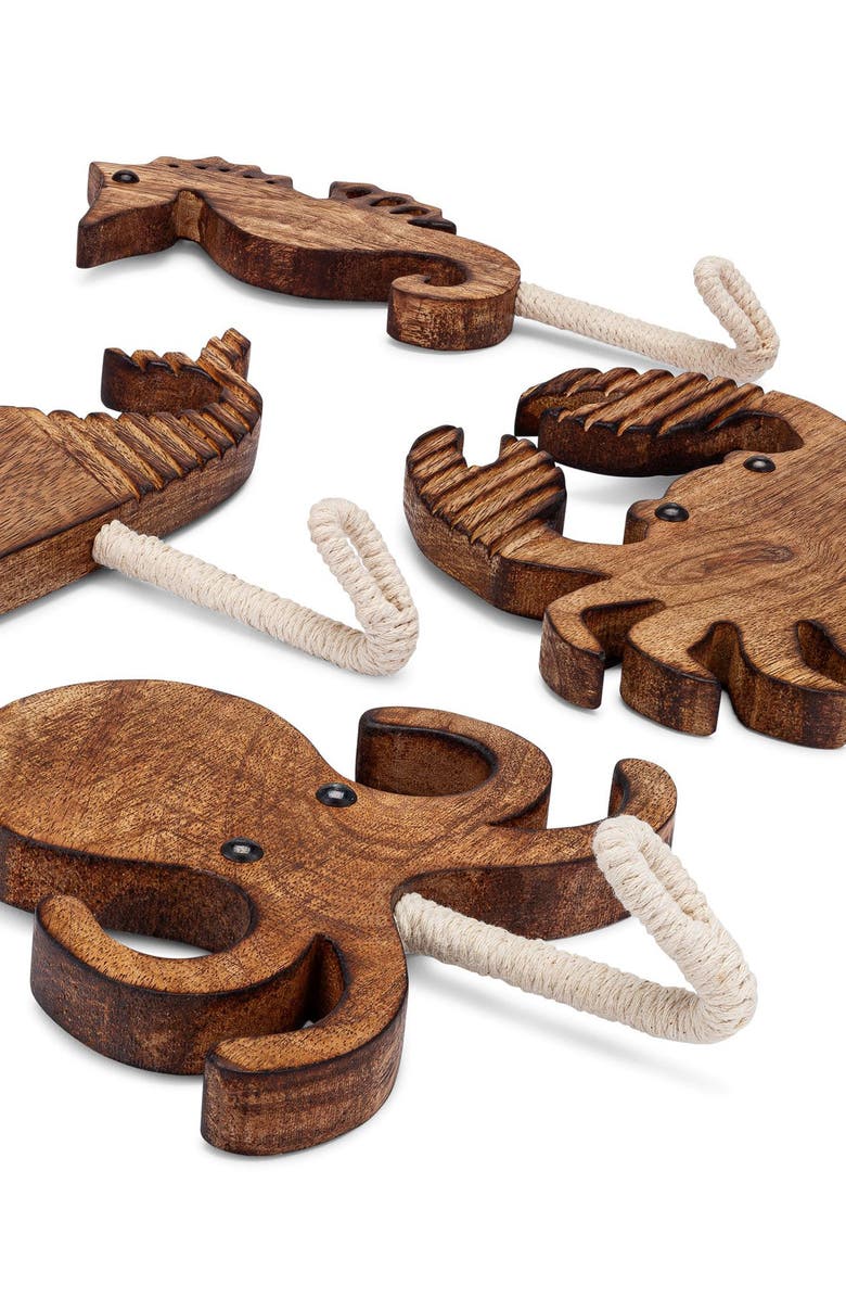 CRANE BABY Cove Sea Life Motif Set of 4 Wall Hooks, Alternate, color, Beige/Brown
