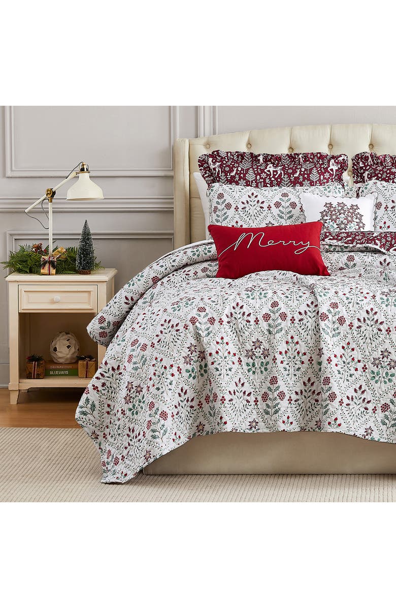 SOUTHSHORE FINE LINENS Holiday Harmony Oversize Quilt Set, Alternate, color, Holiday Harmony