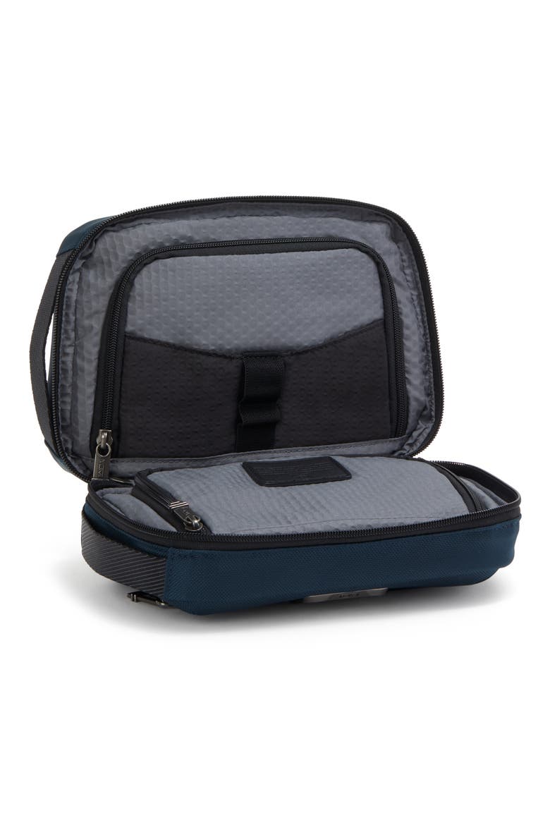 Response Travel Kit, Alternate, color, NAVY