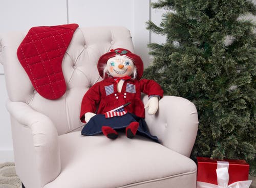 Gallerie Ii Pennie Snow Girl Joe Spencer Gathered Traditions Christmas Art Doll Figure In Multi