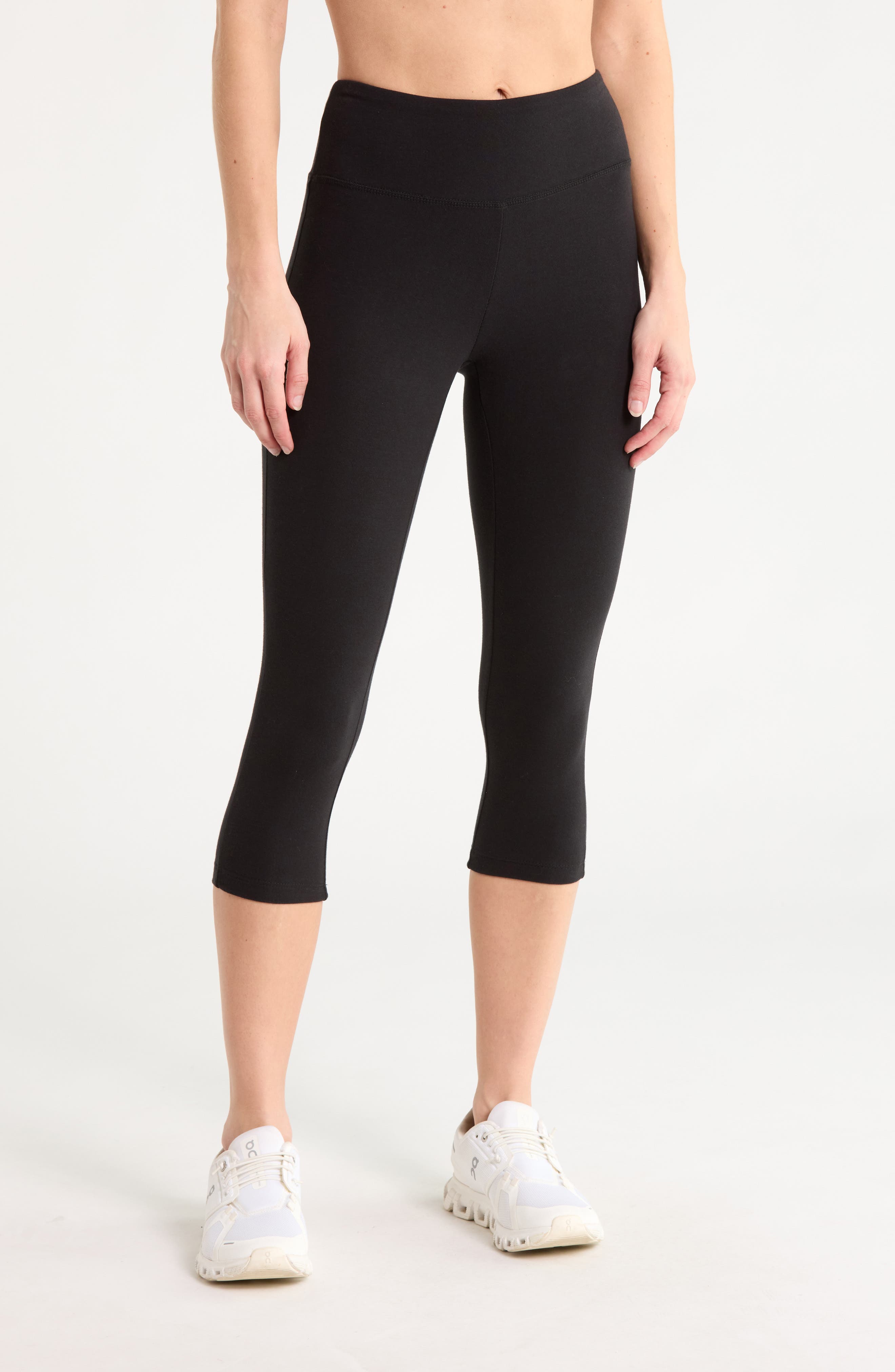 Performance Crop Leggings