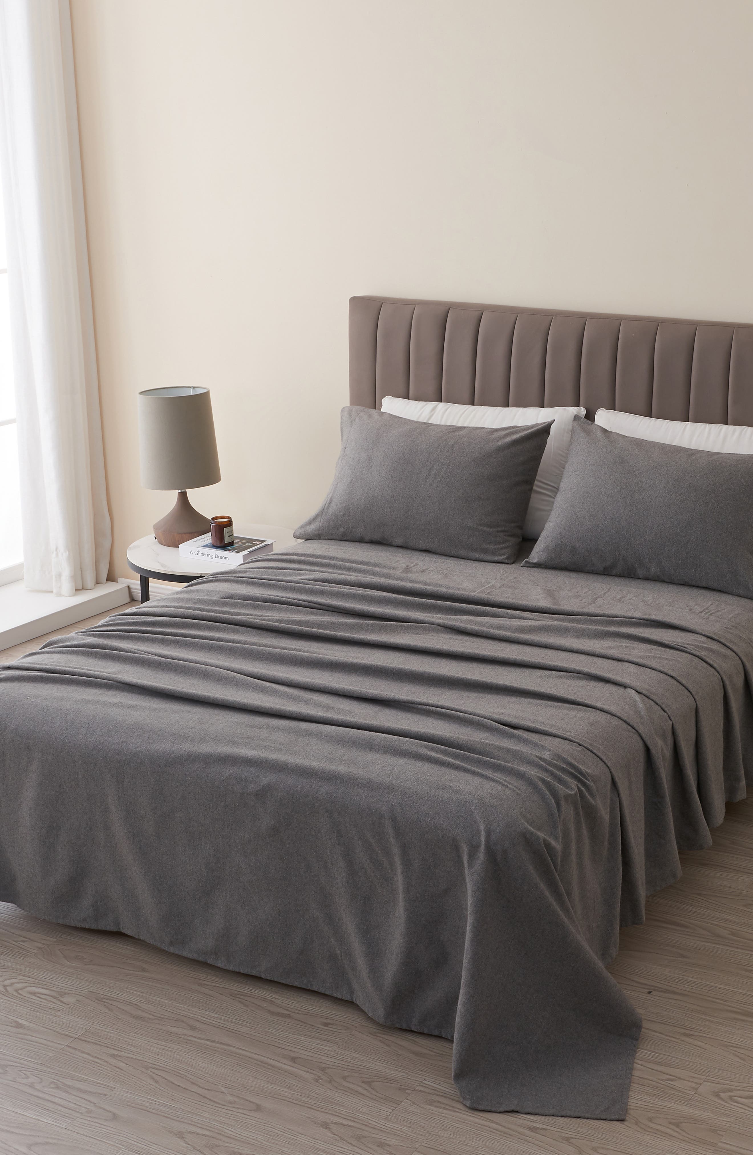 HEATHERED DARK GREY