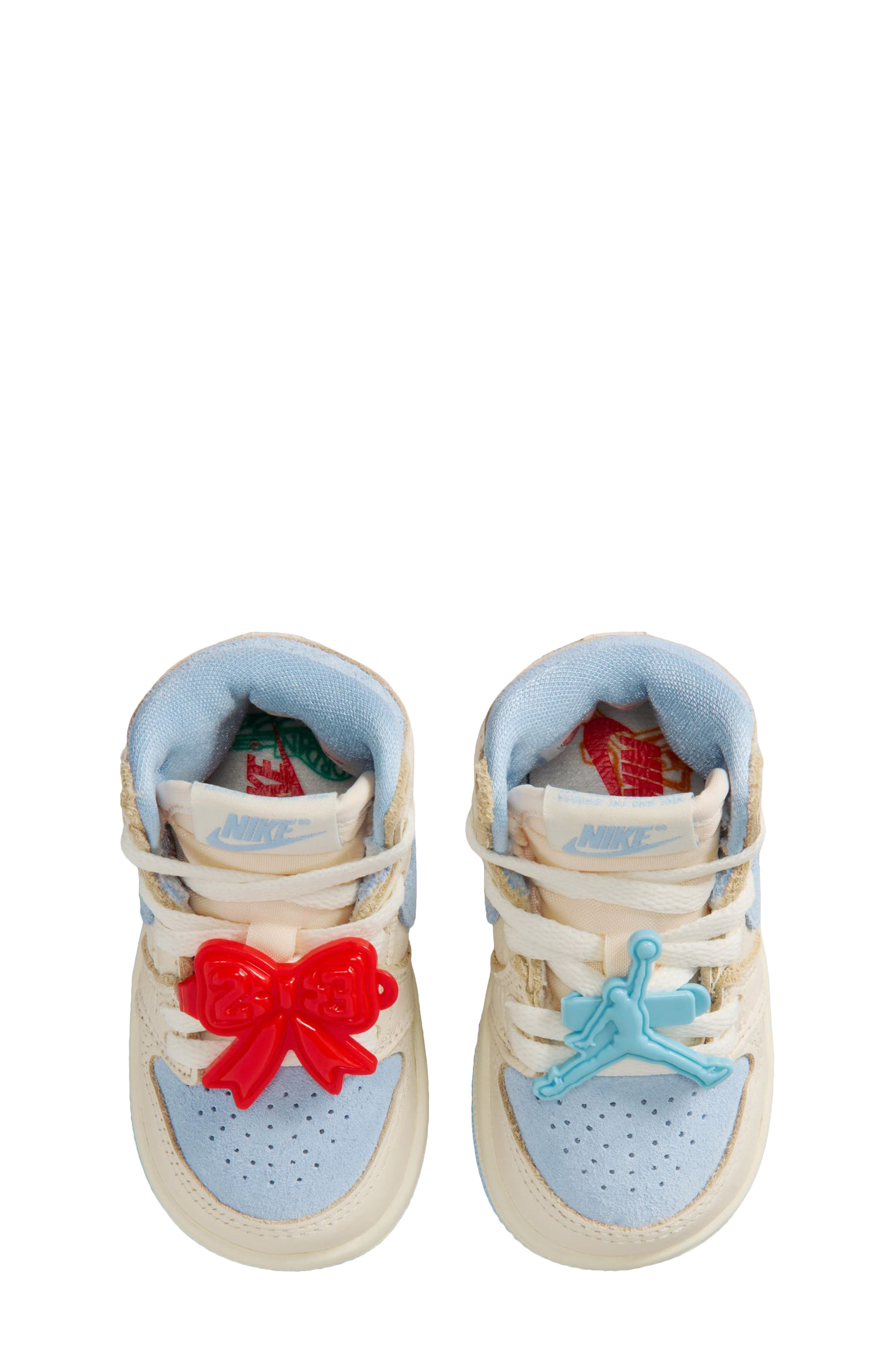 Jordan Kids' Air Jordan 1 Retro High OG Basketball Sneaker, Alternate, color, Pale Ivory/ Blue/ Coconut Milk