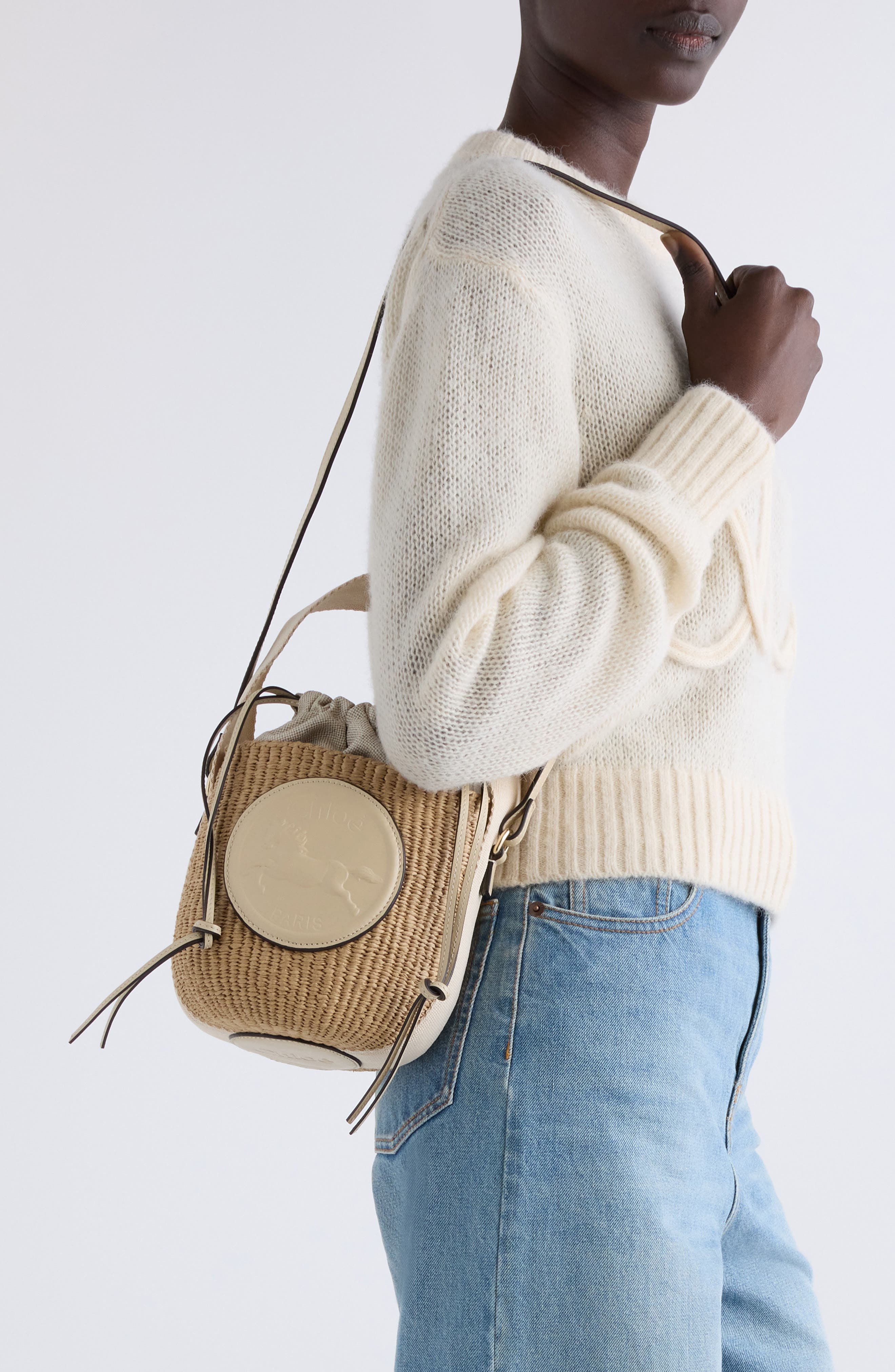 Chloé Horse Medal Woven Raffia Basket Bag, Alternate, color, 